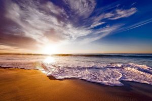 spiaggia all'alba